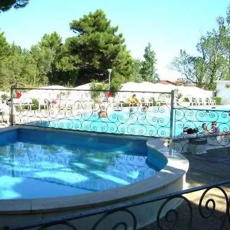 In 24927 * Rosolina Mare